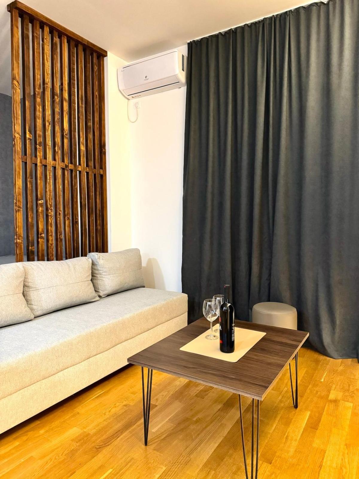 Apartment Center *